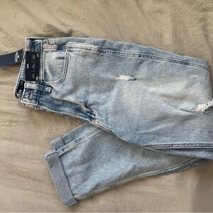 NWT Hollister Mom Jeans